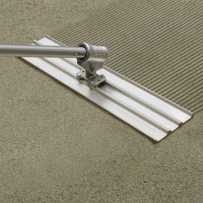 Multi-Trac Bull Float Groover with Knucklehead® II Bracket